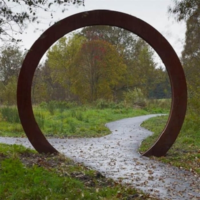 Diâmetro de aço original oxidado natural da porta 2200mm da lua da escultura de Corten