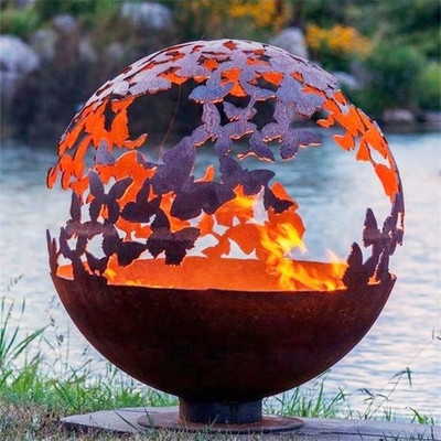 a bola de 80cm Dia Butterfly Theme Corten Steel deu forma ao fogo Pit For Patio Heater