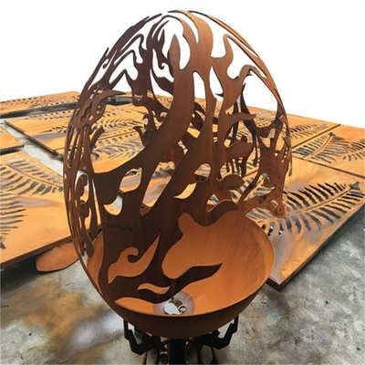 a bola de 80cm Dia Butterfly Theme Corten Steel deu forma ao fogo Pit For Patio Heater